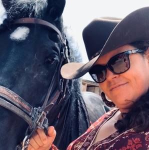 Meet your Posher, Hilda